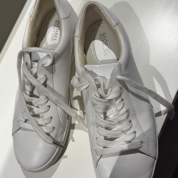 Micheal kors Shoes - Picture 4 of 4